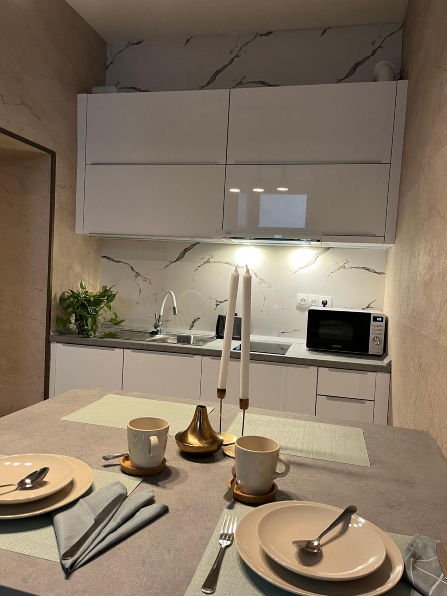 S8 Downtown Apartments With Optional Garage Boedapest Buitenkant foto